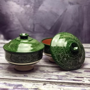 Ceramiczna, ręcznie robiona cukiernica w kolorze zieleni